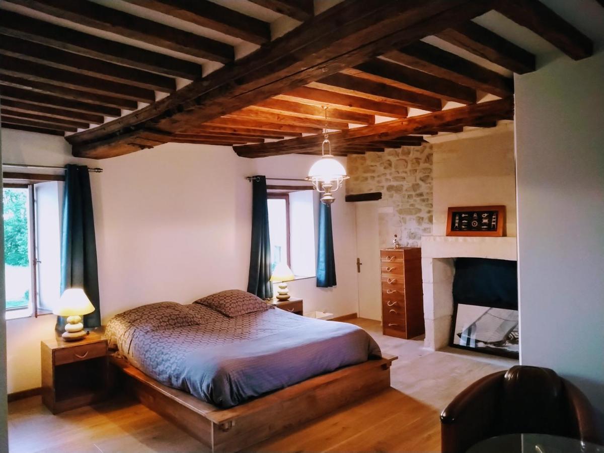 Juaye-Mondaye La Ferme Manoir Saint Barthelemy Bed & Breakfast エクステリア 写真