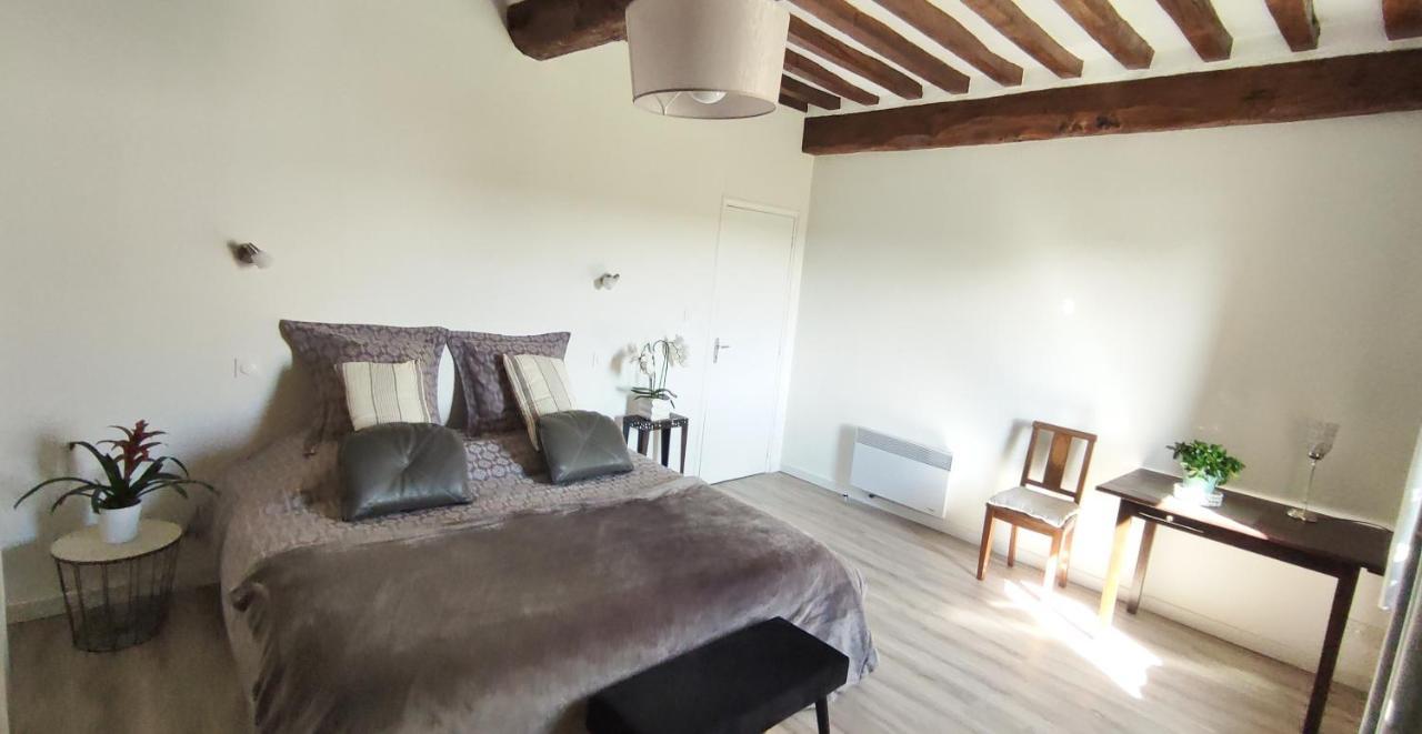 Juaye-Mondaye La Ferme Manoir Saint Barthelemy Bed & Breakfast エクステリア 写真