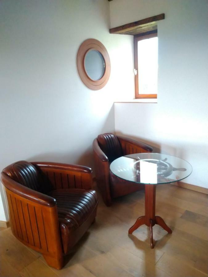 Juaye-Mondaye La Ferme Manoir Saint Barthelemy Bed & Breakfast エクステリア 写真